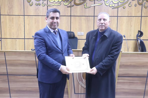 العمادة  تكرّم مسؤول شعبة التدقيق والرقابة الداخلية بمناسبة إحالته إلى التقاعد 