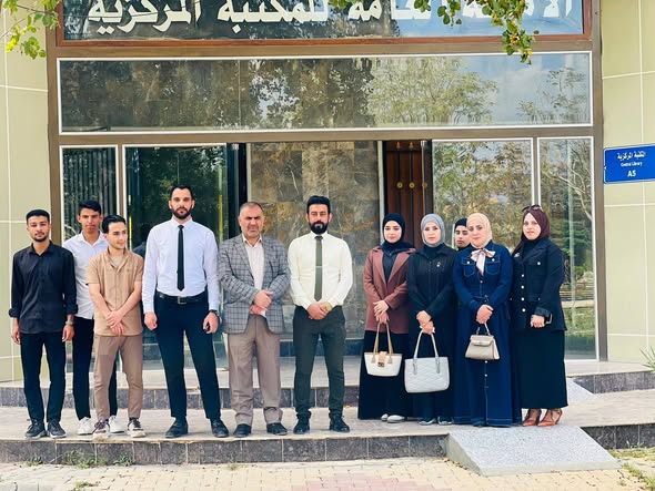 زيارة علمية لطلبة الدراسة المسائية إلى المكتبة المركزية