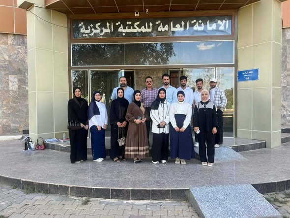 زيارة علمية لقسم الجغرافية لطلبة الدراسة المسائية الى مكتبة المركزية